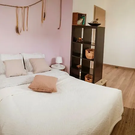 Dom wakacyjny Belle Maison Avec Jardin A *